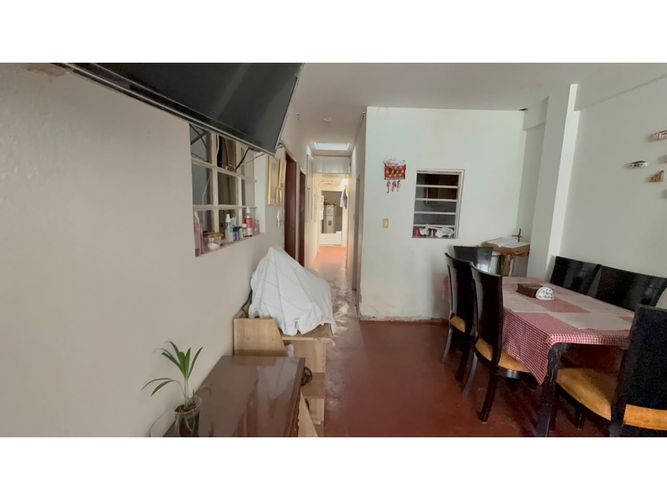 Casa de 5 alcobas en venta en La Cabana Fontibon, Bogotá, 240 m² · foto 8 de 16