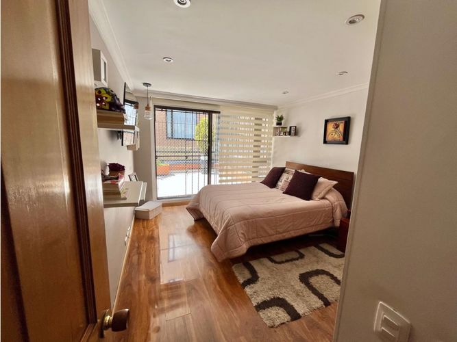 Apartamento de 3 alcobas en venta en San Patricio, Bogotá, 193 m² · foto 20 de 24