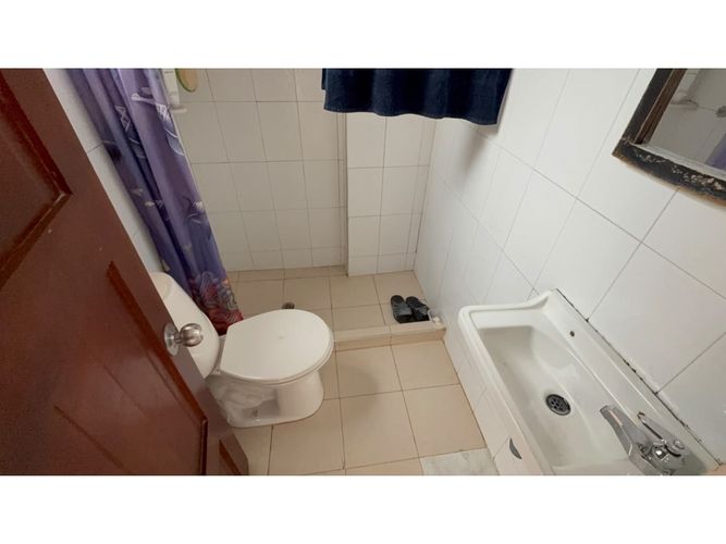 Casa de 5 alcobas en venta en La Cabana Fontibon, Bogotá, 240 m² · foto 11 de 16