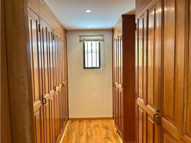 Apartamento de 3 alcobas en venta en San Patricio, Bogotá, 193 m² · foto 23 de 24