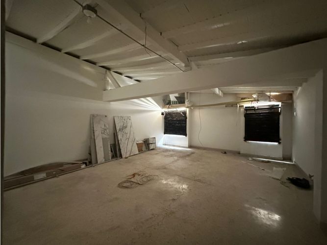 Bodega en venta en Manila, Medellín, 297 m² · foto 4 de 11