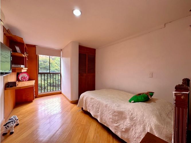 Apartamento de 3 alcobas en venta en La Frontera, Medellín, 175 m² · foto 7 de 18