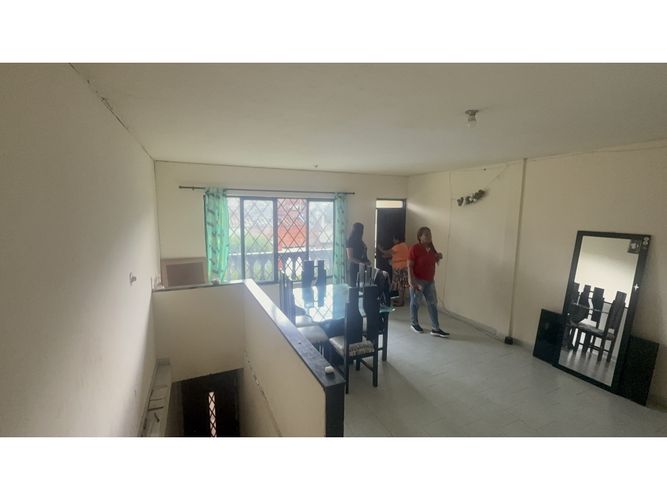 Casa de 9 alcobas en venta en Primitivo Crespo, Cali, 300 m² · foto 19 de 20