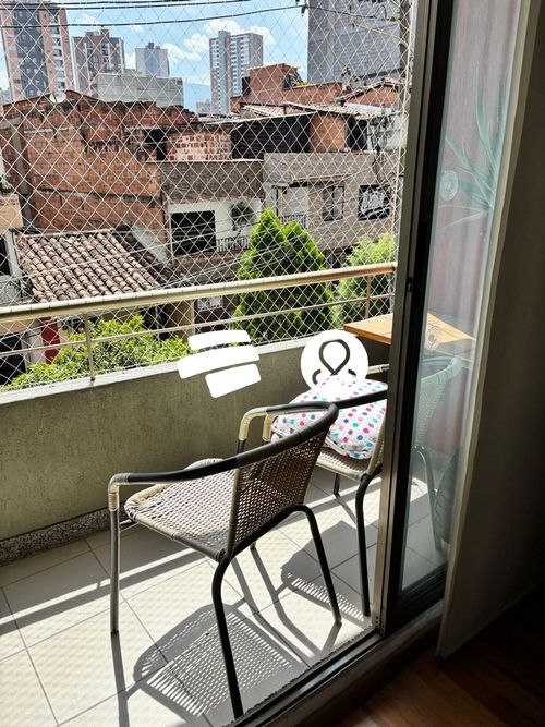 Apartamento de 3 alcobas en venta en Entreamigos, Sabaneta, 74 m² · foto 2 de 24