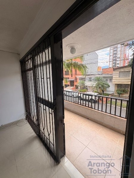 Apartamento en venta en Laureles Nogal, Medellín · foto 7 de 13