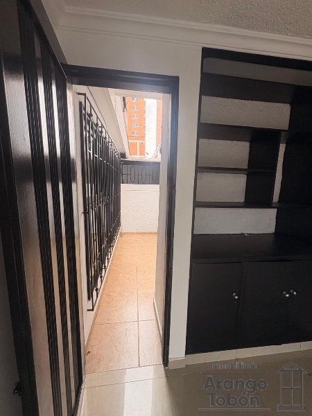 Apartamento en venta en Laureles Nogal, Medellín · foto 9 de 13