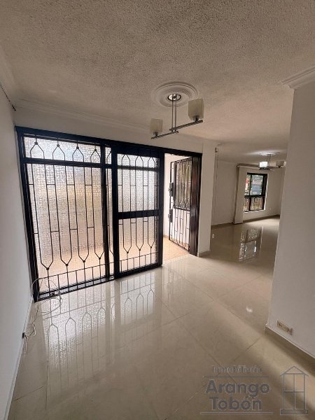 Apartamento en venta en Laureles Nogal, Medellín · foto 10 de 13