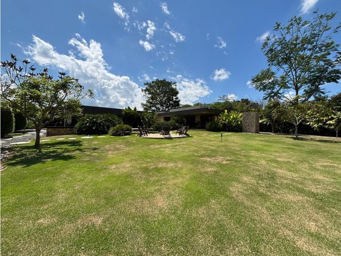 Casa de 4 alcobas en venta en Cerritos, Pereira, 600 m² · foto 5 de 21