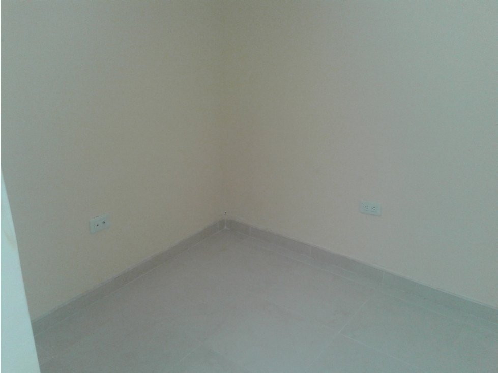 Casa en venta en Fontibon, Bogotá · foto 5 de 24