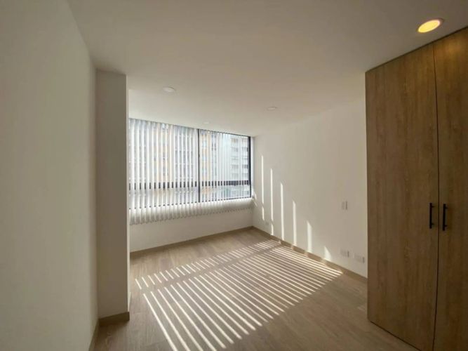 Apartaestudio en venta en Chapinero, Bogotá, 27 m² · foto 3 de 19
