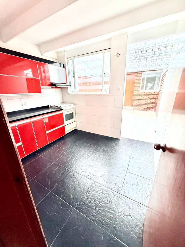 Casa en venta en Marsella, Bogotá · foto 7 de 24