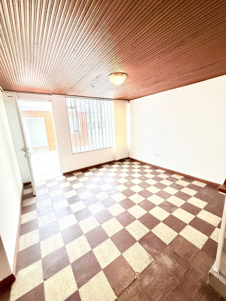 Casa en venta en Marsella, Bogotá · foto 13 de 24