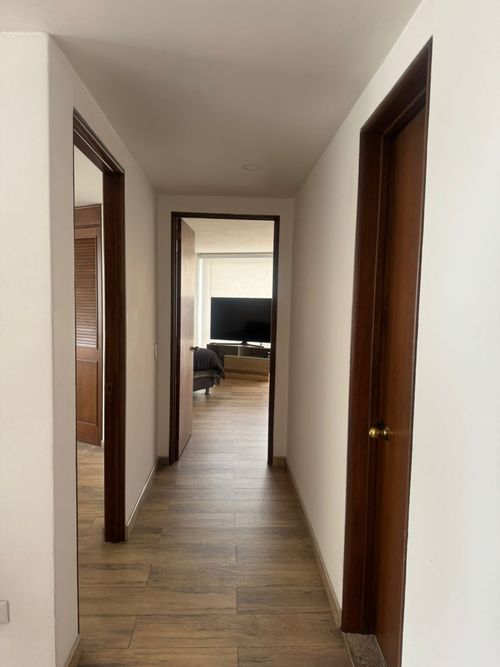 Apartamento de 2 alcobas en venta en El Castillo Chapinero, Bogotá, 81 m² · foto 7 de 16