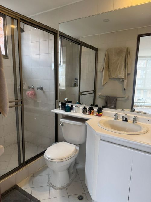 Apartamento de 2 alcobas en venta en El Castillo Chapinero, Bogotá, 81 m² · foto 13 de 16