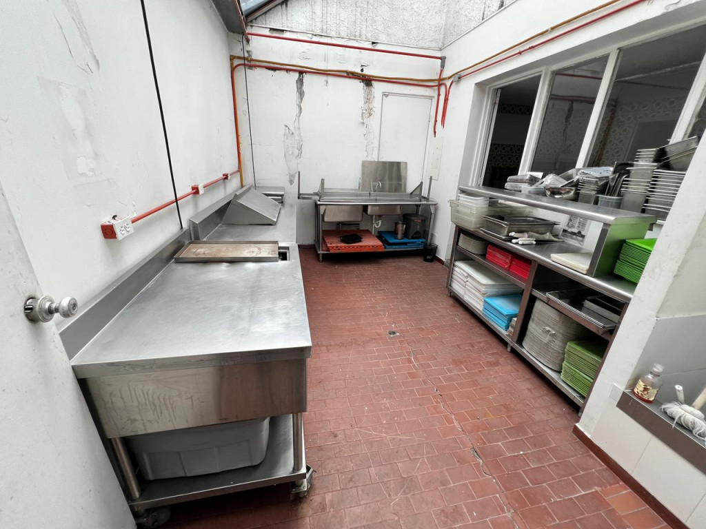 Casa en venta en El Contador, Bogotá · foto 8 de 23