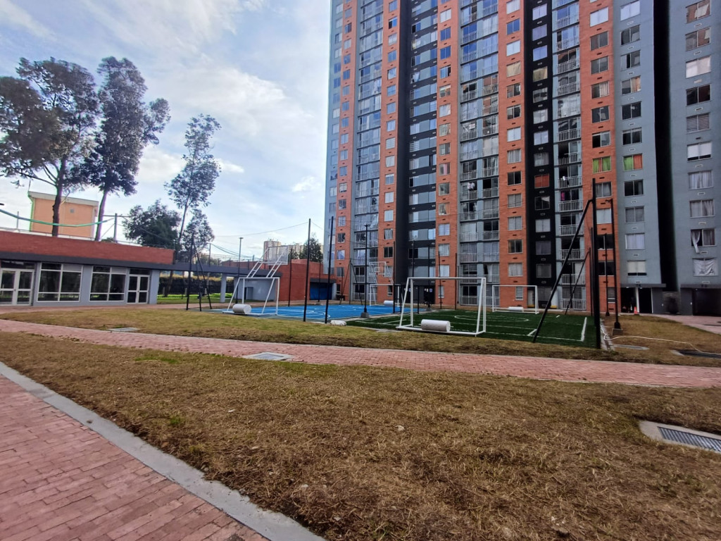 Apartamento en venta en Primavera Occidental - Puente Aranda, Bogotá · foto 4 de 24