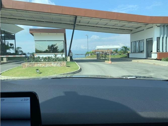 Lote en venta en Cerritos, Pereira, 2327 m² · foto 2 de 11