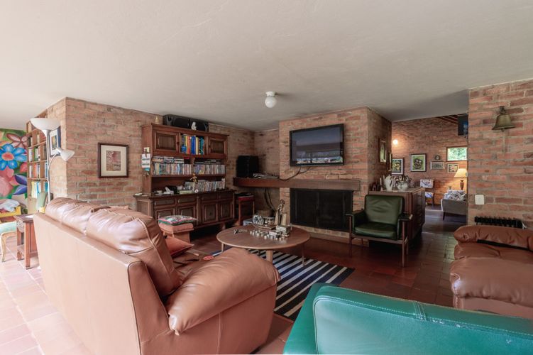 Casa de 6 alcobas en venta en Fonquetá, Chía, 705 m² · foto 3 de 24