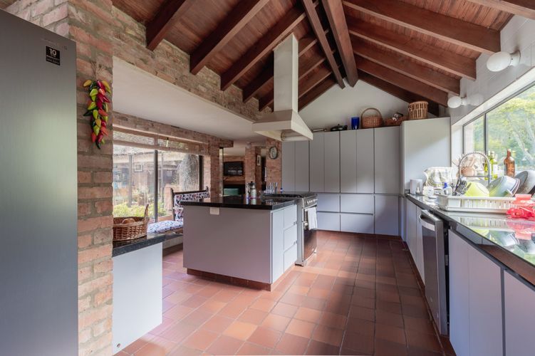 Casa de 6 alcobas en venta en Fonquetá, Chía, 705 m² · foto 6 de 24