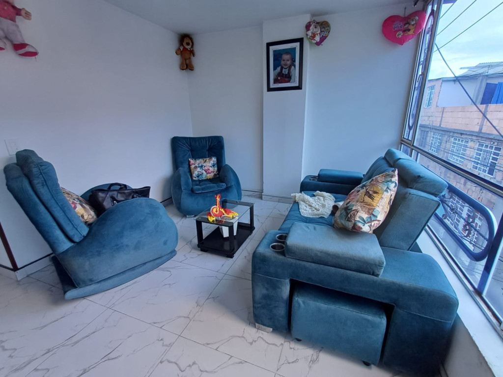 Casa en venta en Patio Bonito, Bogotá · foto 3 de 24