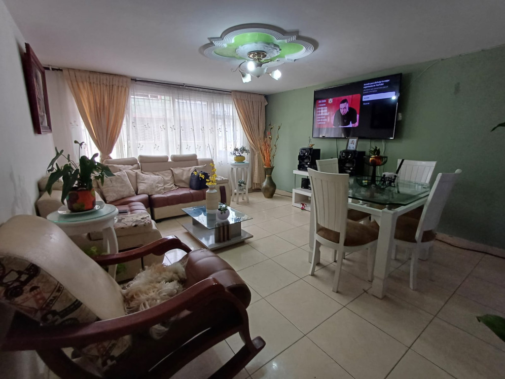 Casa en venta en Las Ferias, Bogotá · foto 7 de 23