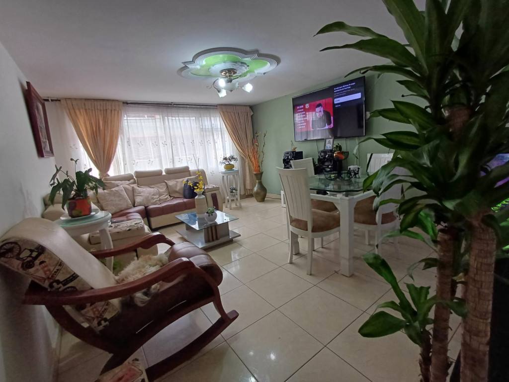 Casa en venta en Las Ferias, Bogotá · foto 9 de 23