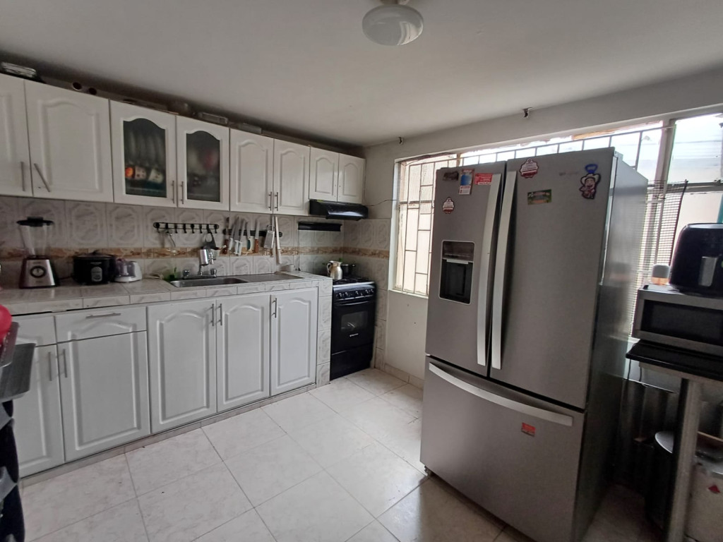 Casa en venta en Las Ferias, Bogotá · foto 11 de 23