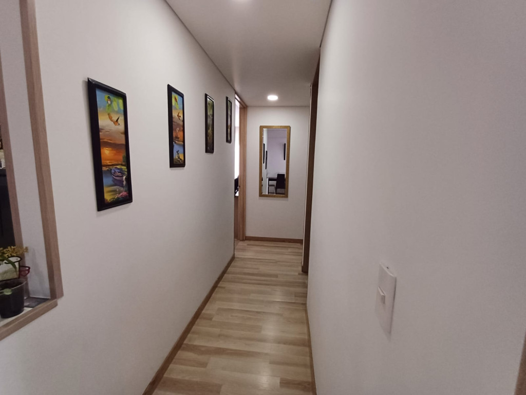 Apartamento en venta en Quinta Paredes, Bogotá · foto 8 de 24