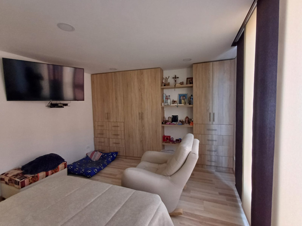 Apartamento en venta en Quinta Paredes, Bogotá · foto 9 de 24