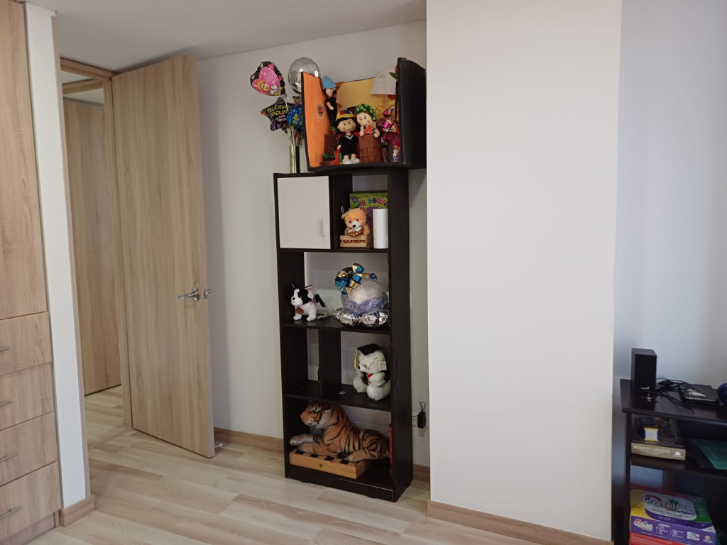 Apartamento en venta en Quinta Paredes, Bogotá · foto 12 de 24