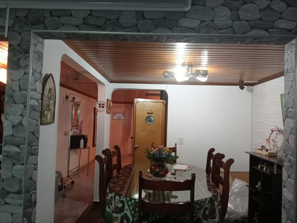 Casa en venta en Villas De Granada, Bogotá · foto 5 de 20