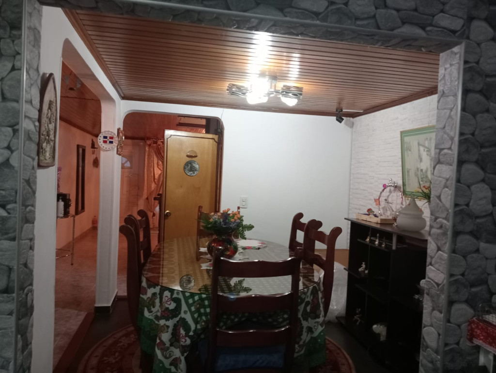 Casa en venta en Villas De Granada, Bogotá · foto 7 de 20