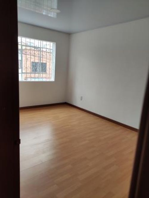 Casa de 4 alcobas en venta en Galerias, Bogotá, 241 m² · foto 13 de 24