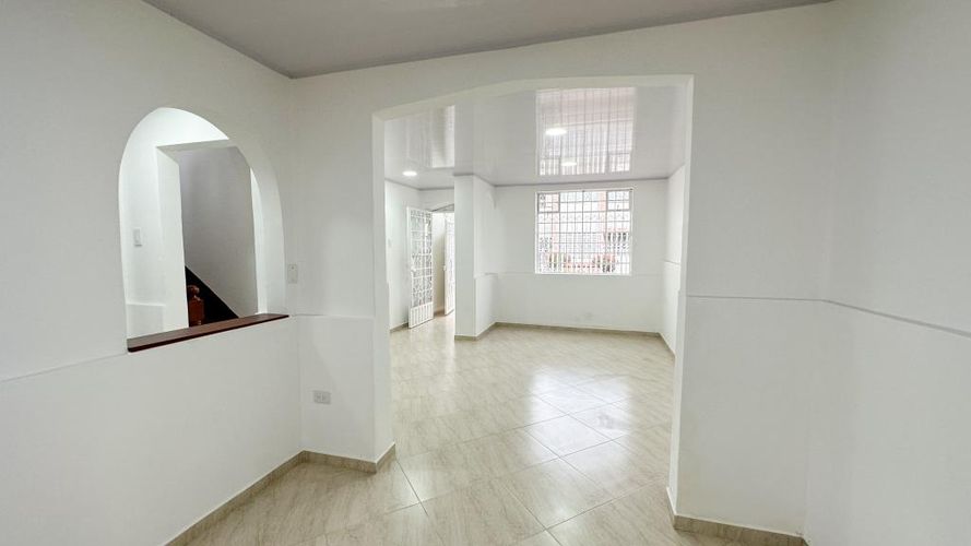 Casa de 4 alcobas en venta en Galerias, Bogotá, 241 m² · foto 15 de 24