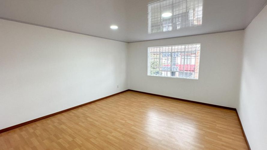 Casa de 4 alcobas en venta en Galerias, Bogotá, 241 m² · foto 23 de 24