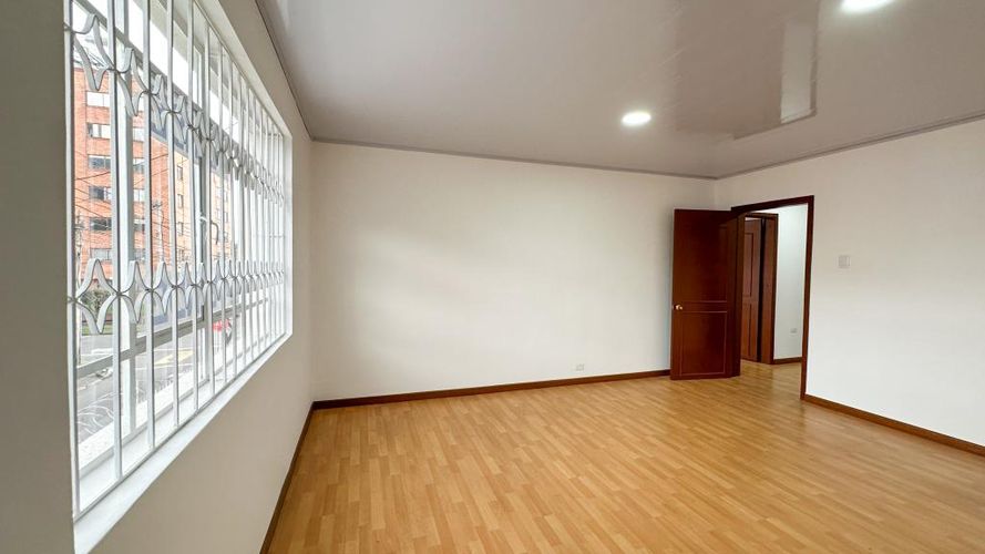 Casa de 4 alcobas en venta en Galerias, Bogotá, 241 m² · foto 24 de 24