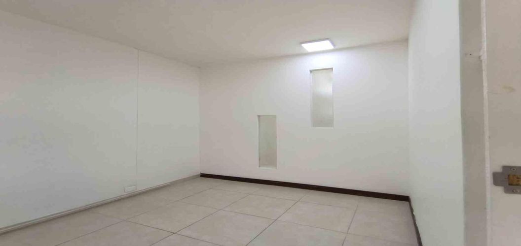 Oficina en arriendo en El Centro, Manizales, 41 m² · foto 11 de 24