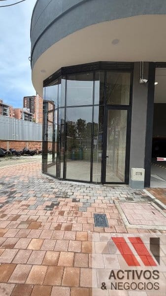 Local en arriendo en Loma De San Jose, Sabaneta, 37 m² · foto 4 de 5