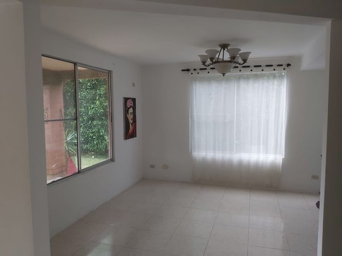 Casa de 4 alcobas en venta en Las Mercedes, Jamundí, 260 m² · foto 11 de 19