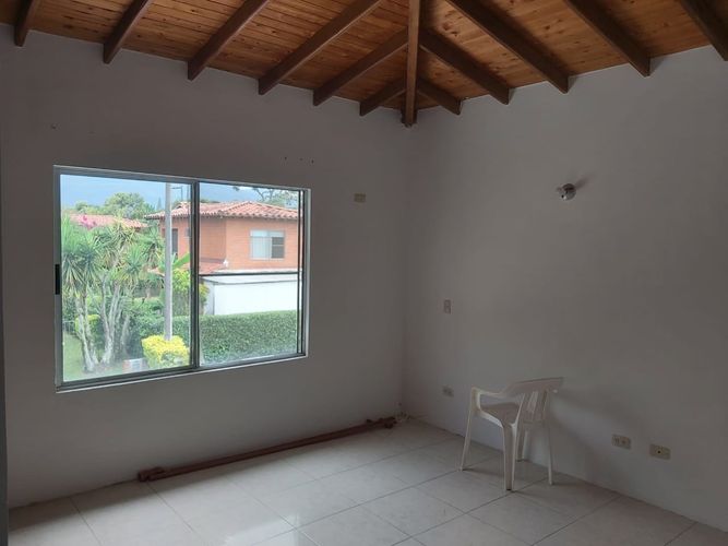 Casa de 4 alcobas en venta en Las Mercedes, Jamundí, 260 m² · foto 7 de 19