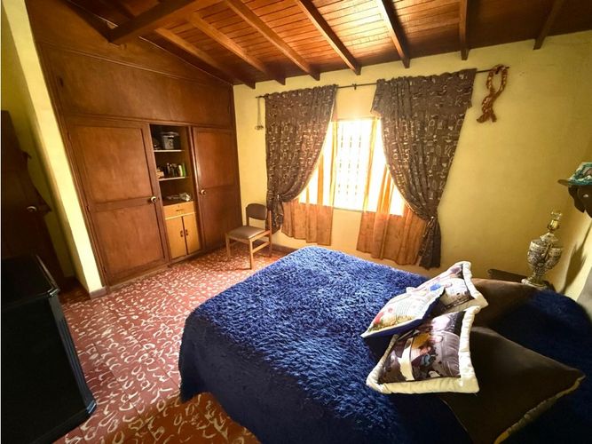 Casa de 6 alcobas en venta en La Ceja, 246 m² · foto 10 de 15