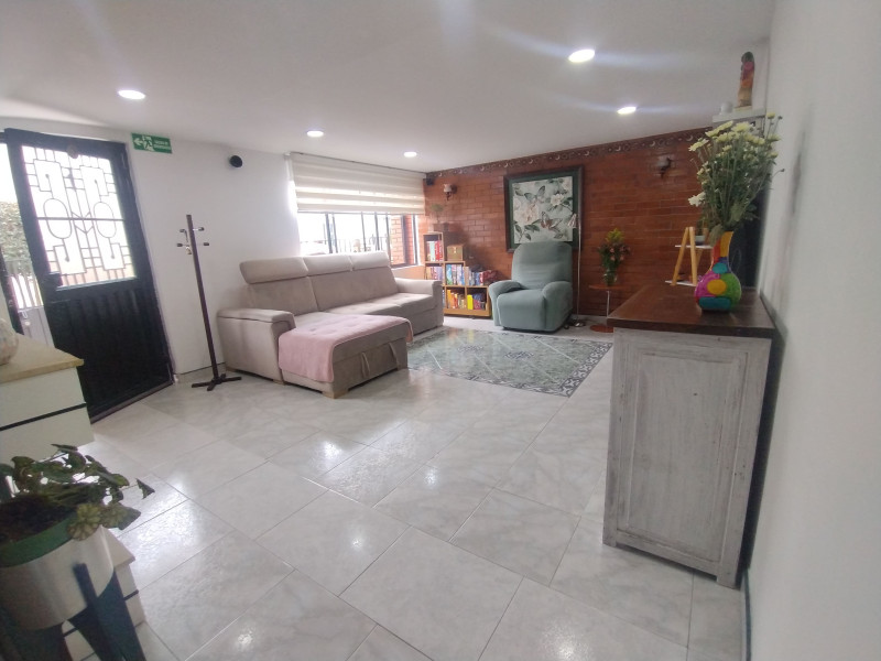 Casa en venta en San Fernando, Bogotá · foto 6 de 24