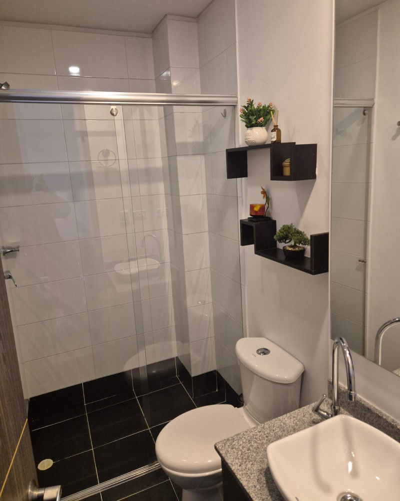Apartamento en venta en Los Cerezos, Bogotá · foto 6 de 18