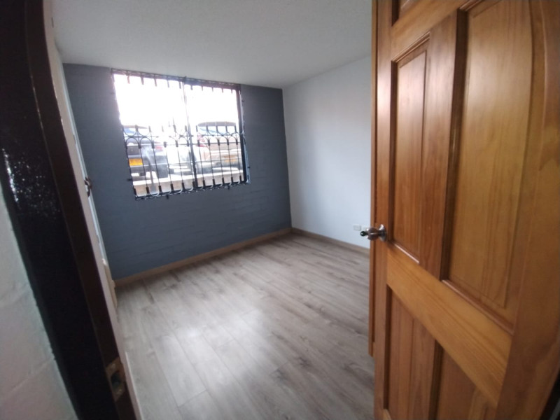 Apartamento en venta en Gran Granada, Bogotá · foto 7 de 18