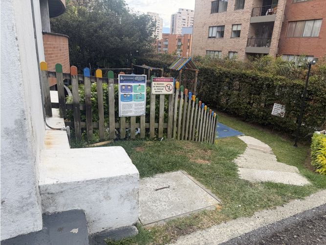 Apartamento en venta en El Poblado, Medellín · foto 12 de 17