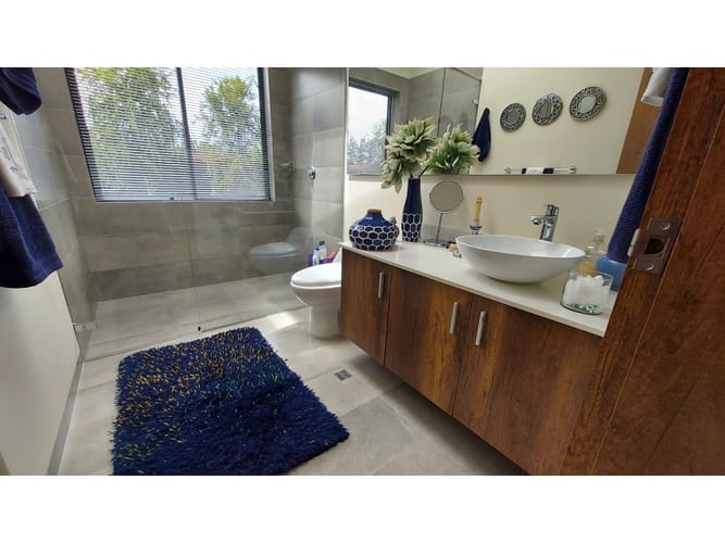 Casa de 3 alcobas en venta en Villa Turbay, Envigado, 374 m² · foto 18 de 22