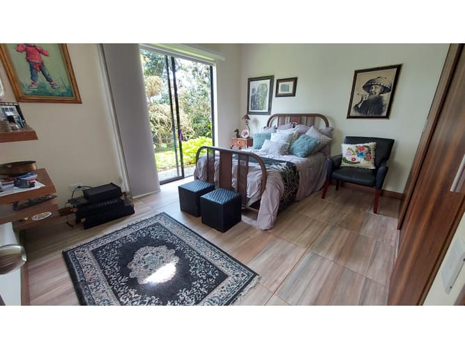 Casa de 3 alcobas en venta en Villa Turbay, Envigado, 374 m² · foto 20 de 22