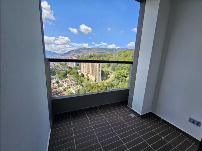 Apartamento en venta en Las Palmas, Medellín · foto 4 de 15