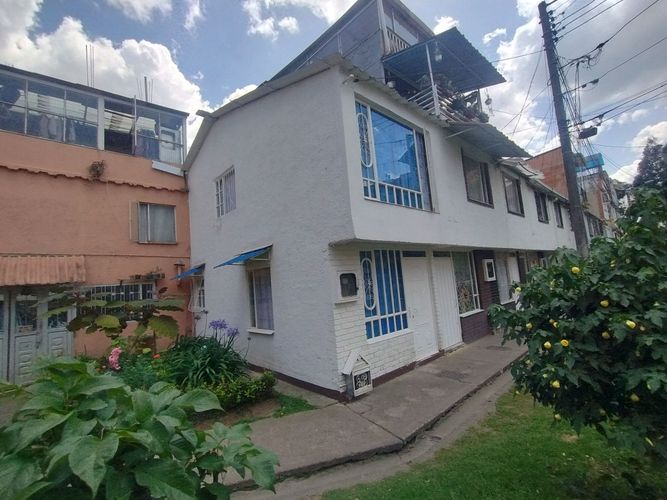 Casa de 3 alcobas en venta en Los Lagartos, Bogotá, 72 m² · foto 2 de 17