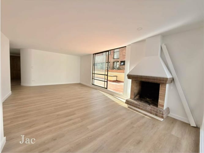 Apartamento de 3 alcobas en venta en Multicentro, Bogotá, 109 m² · foto 3 de 15